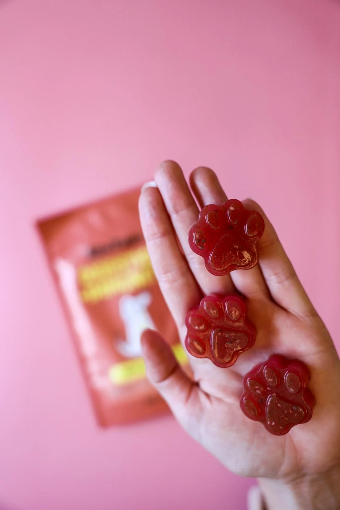 Raw Pawz DIY Gummies Beetroot And Collagen 90g 4 Raw Pawz DIY Gummies Beetroot And Collagen 90g - Image 2