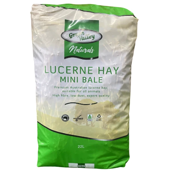 Green Valley Naturals Lucerne Hay Mini Bale 22L 3 Green Valley Naturals Lucerne Hay Mini Bale 22L