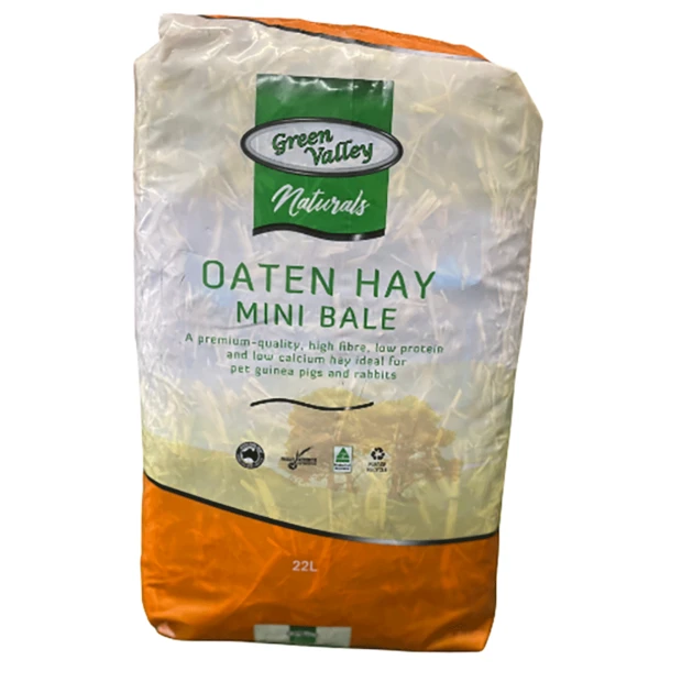 Green Valley Naturals Oaten Hay Mini Hay Bale 22L 3 Green Valley Naturals Oaten Hay Mini Hay Bale 22L